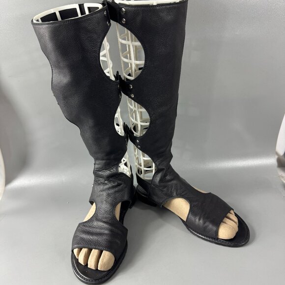 STUART WEITZMAN BLACK LEATHER BACKVIEW GLADIATOR SANDALS BOOT 8.5 - Picture 2 of 14